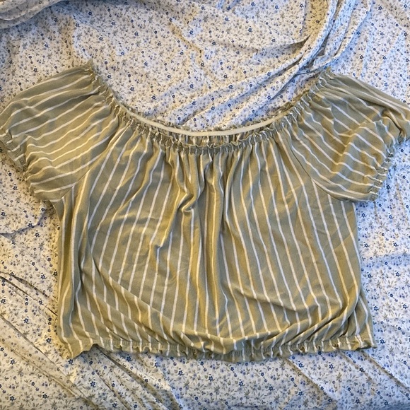 AMERICAN EAGLE OUTFITTERS GREEN AND WHITE STRIPED OFF THE SHOULDER BUBBLE TOP - Picture 4 of 4